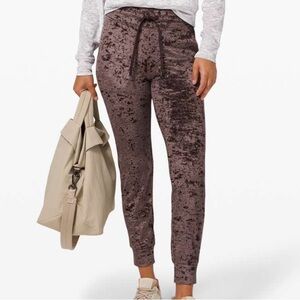 $128 Lululemon Ready to Crush Jogger French Press